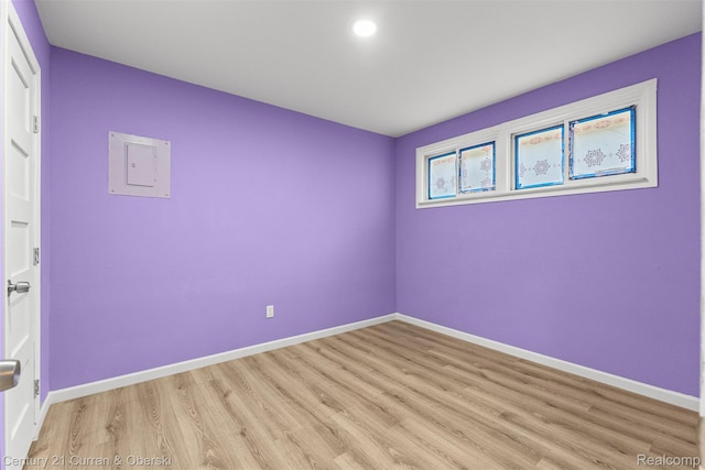 17295 Dora St, Melvindale, MI 48122 - spare room featuring light wood-style floors and recessed lighting