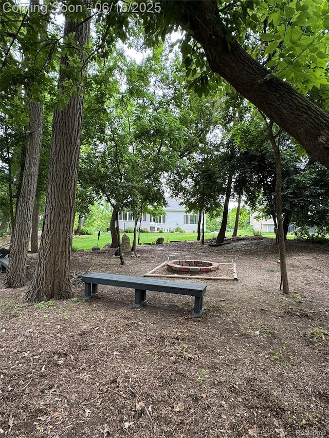 4020 Oak St, Grand Blanc, MI 48439 - surrounding community