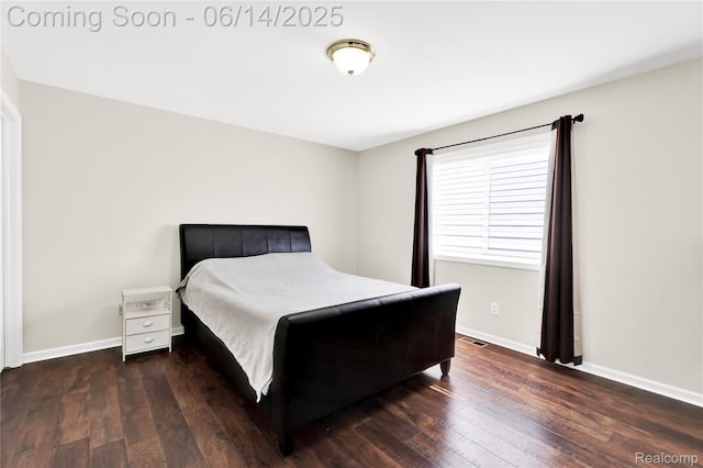 13563 Trotters Ln, Sterling Heights, MI 48313 - bedroom with hardwood / wood-style flooring and baseboards