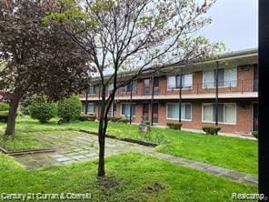 25301 5 Mile Rd Unit 122, Redford, MI 48239 - photo 2