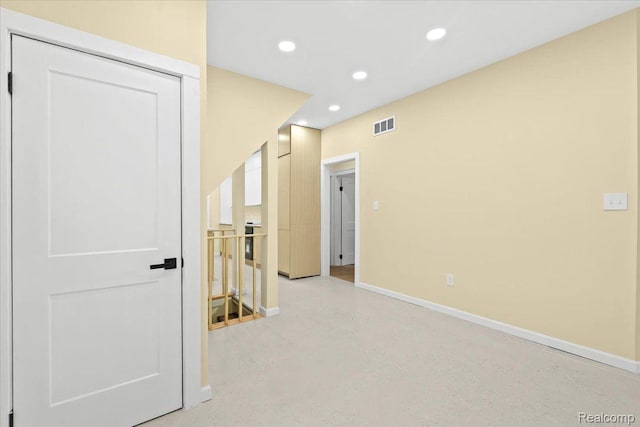 475 Algonquin St, Detroit, MI 48215 - unfurnished room with baseboards and recessed lighting