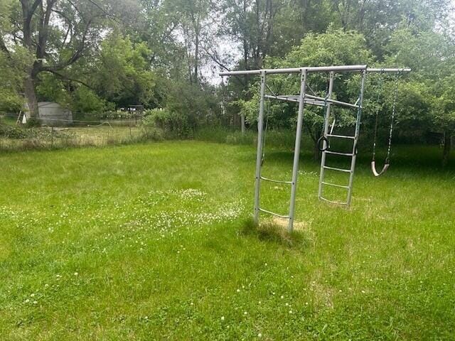 844 N Oak St, Evart, MI 49631 - view of play area with a lawn