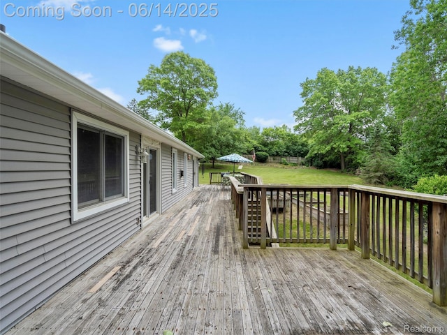 4960 Paula Ave, Clarkston, MI 48346 - wooden deck featuring a yard