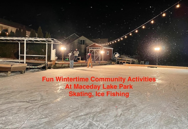 4960 Paula Ave, Clarkston, MI 48346 - not applicable space