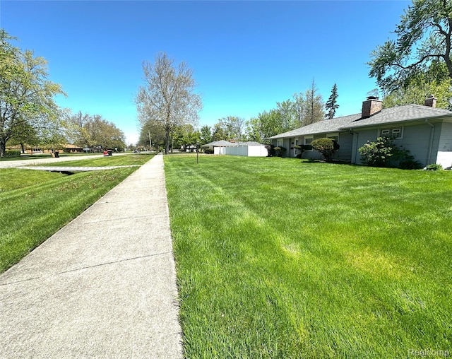 24710 Lathrup Blvd, Southfield, MI 48075 - view of green lawn