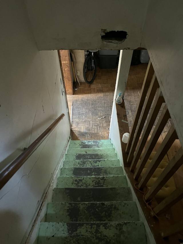 928 Trimble Ave, Kalamazoo, MI 49048 - view of stairway