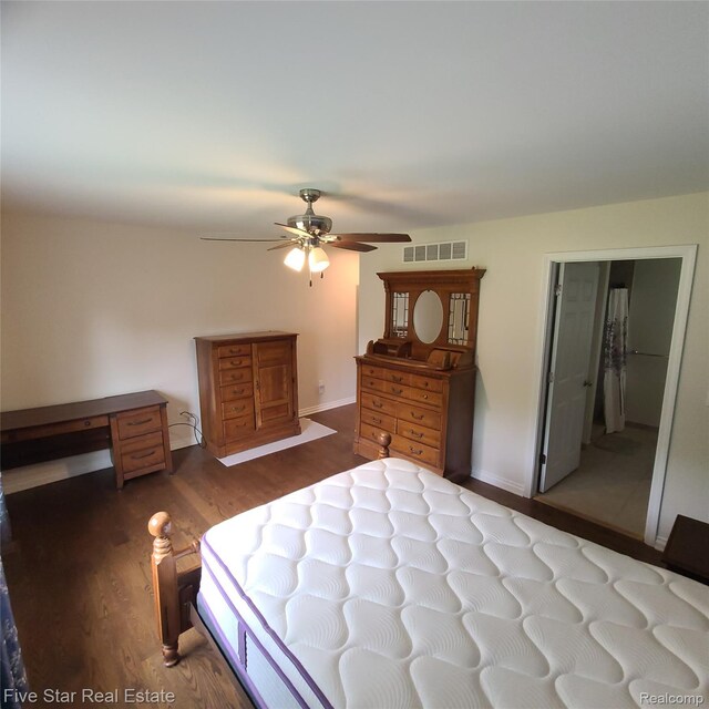 105 Degurse Ave, Marine City, MI 48039 - bedroom featuring wood finished floors and ceiling fan