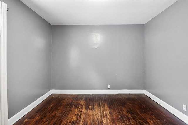 8304 Pinehurst St, Detroit, MI 48204 - spare room featuring hardwood / wood-style flooring
