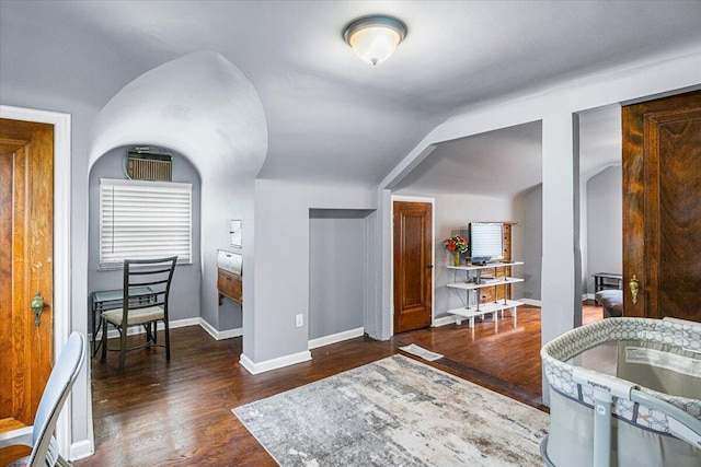 8304 Pinehurst St, Detroit, MI 48204 - entryway with wood finished floors and baseboards