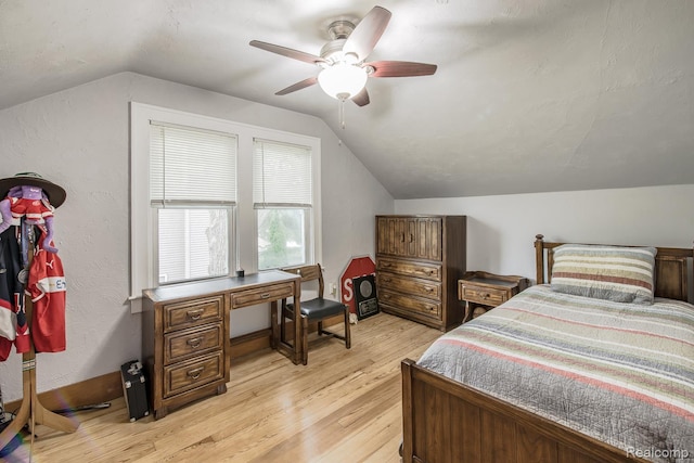 284 W Clarkston Rd, Lake Orion, MI 48362 - bedroom featuring lofted ceiling, light wood-style flooring, and a ceiling fan