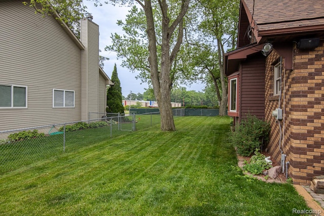 284 W Clarkston Rd, Lake Orion, MI 48362 - view of yard