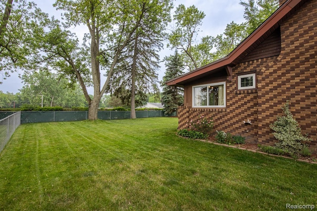 284 W Clarkston Rd, Lake Orion, MI 48362 - view of fenced backyard