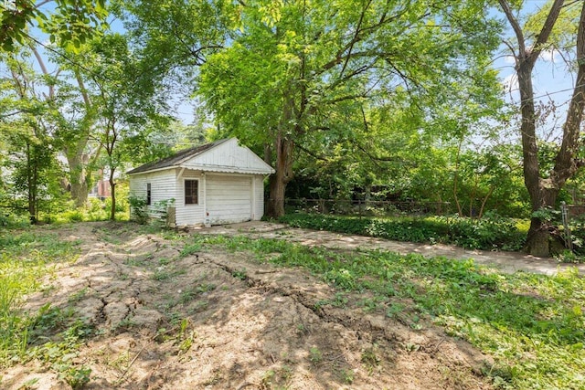 20192 Rogge St, Detroit, MI 48234 - view of yard featuring an outbuilding