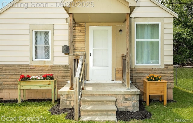 755 Robinwood St, Pontiac, MI 48340 - entrance to property featuring stone siding