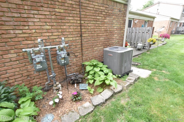 1350 Laurel Valley Dr, Waterford, MI 48327 - exterior view of a cooling unit and brick siding