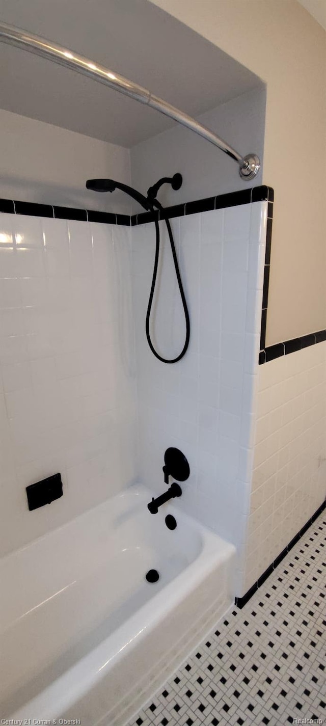 30345 Rush St, Garden City, MI 48135 - full bathroom featuring  shower combination and tile walls