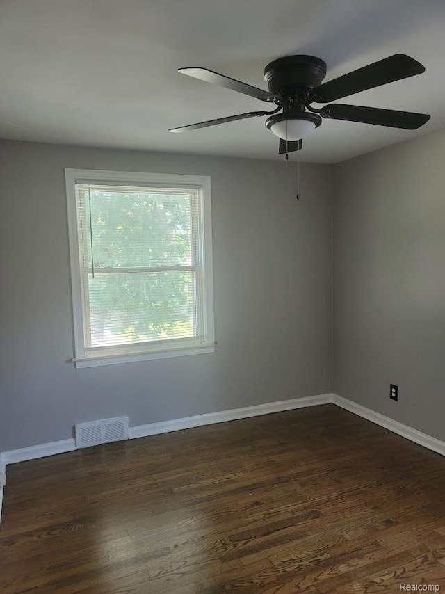 18011 Appoline St W, Livonia, MI 48235 - photo 17