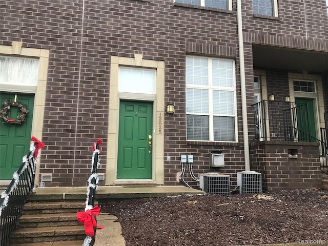 13635 Osborn Ave Unit 126, Dearborn, MI 48126 - property entrance featuring brick siding