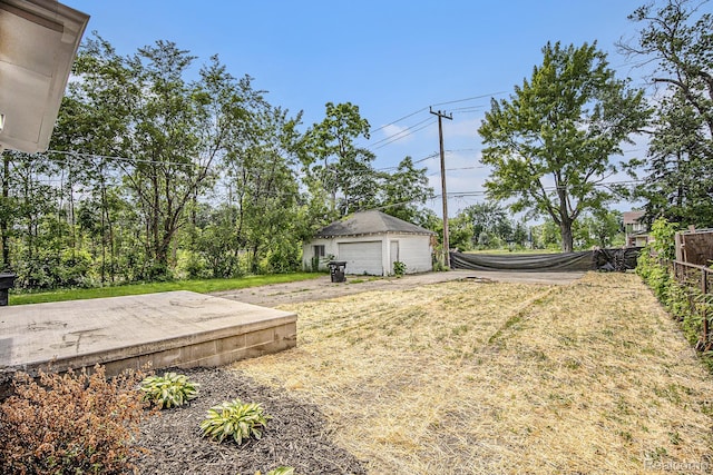 2934 Virginia Park St, Livonia, MI 48206 - view of yard with a garage and an outbuilding