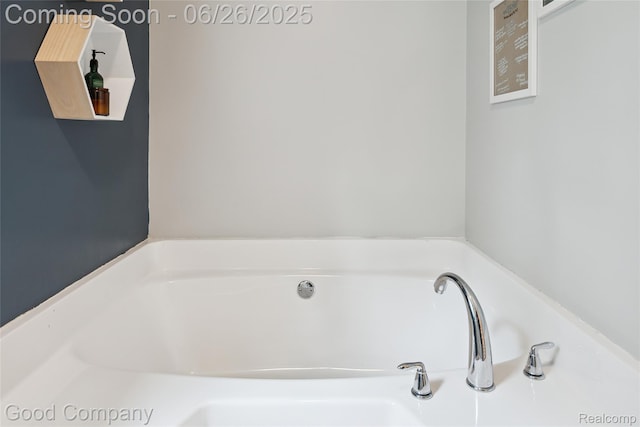 1123 Tartan Ln, Walled Lake, MI 48390 - full bath featuring a bath