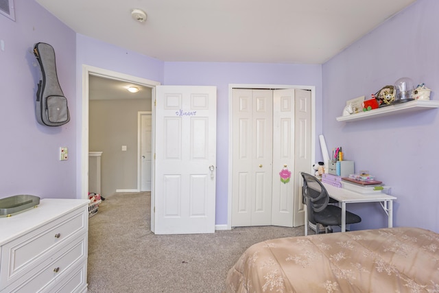 4315 Knollcrest Dr, Ann Arbor, MI 48108 - bedroom featuring light carpet and a closet