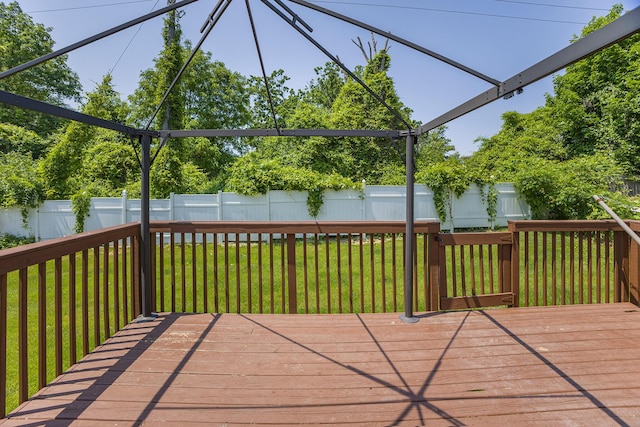 4315 Knollcrest Dr, Ann Arbor, MI 48108 - wooden deck with a fenced backyard
