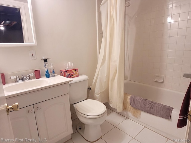 26001 Harding Sq, Oak Park, MI 48237 - full bath with tile patterned floors, vanity, and shower / bath combo