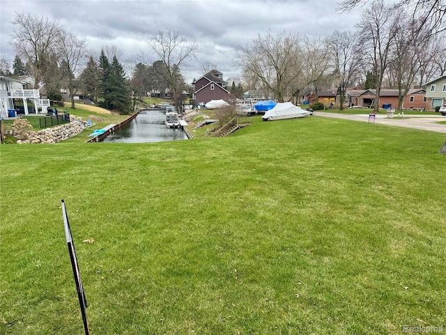 13358 Wendell St, Fenton, MI 48430 - view of green lawn