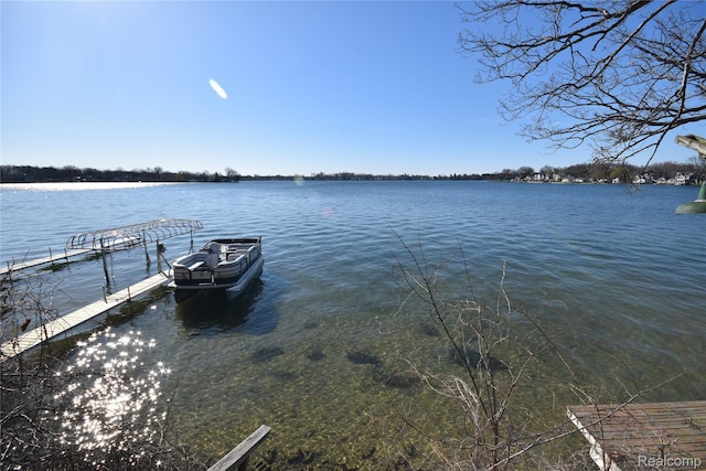 13358 Wendell St, Fenton, MI 48430 - dock featuring a water view