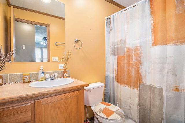 2256 Moulder Dr, Niles, MI 49120 - full bathroom with crown molding and vanity