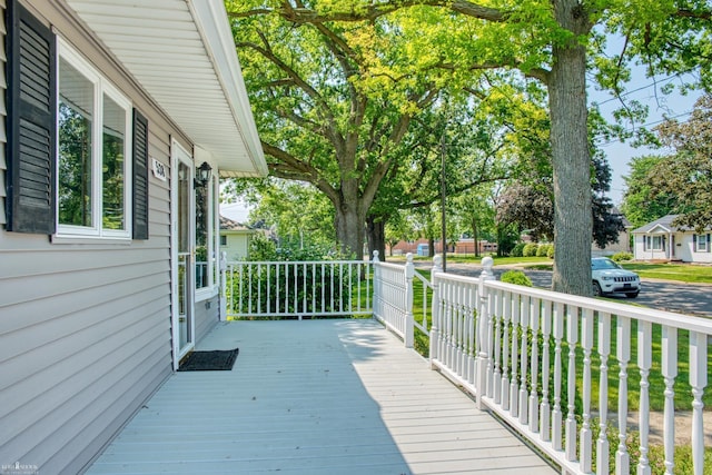 538 Dimmick St, Owosso, MI 48867 - view of wooden deck