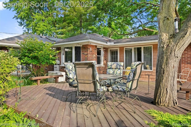 34030 Hampshire St, Livonia, MI 48154 - deck featuring outdoor dining space