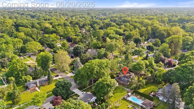 34030 Hampshire St, Livonia, MI 48154 - aerial view of property and surrounding area with a heavily wooded area