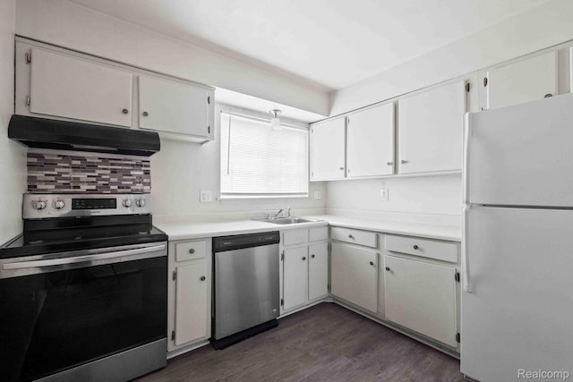 25316 Shiawassee Cir Unit 103, Southfield, MI 48033 - kitchen featuring stainless steel appliances, under cabinet range hood, dark wood finished floors, light countertops, and white cabinets
