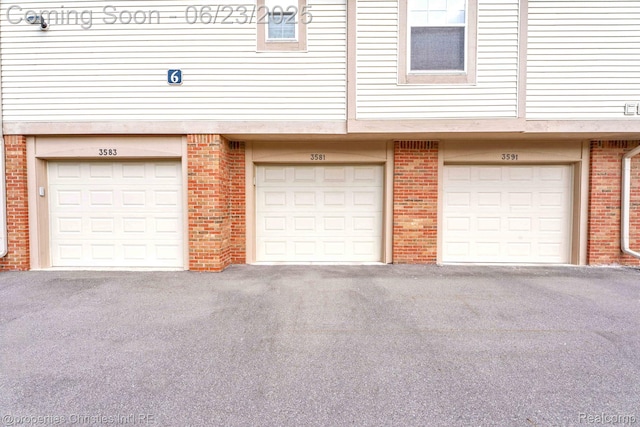 3581 Oakmonte Blvd Unit 60, Rochester, MI 48306 - view of garage