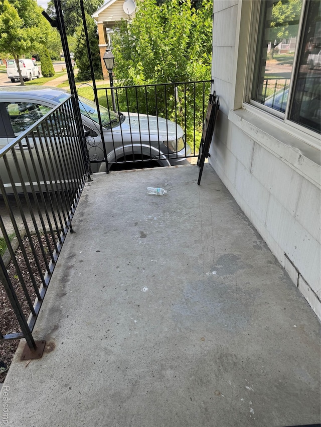 5434 Reuter St, Dearborn, MI 48126 - photo 3