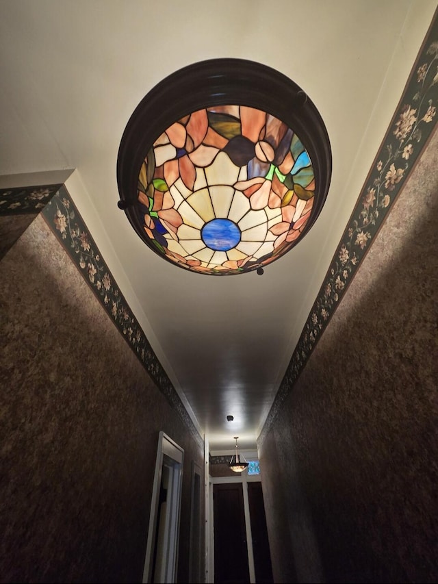 106 E Mechanic St, Yale, MI 48097 - detailed view of wallpapered walls