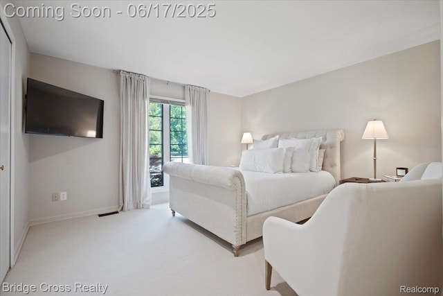 22025 Orchard Way, Beverly Hills, MI 48025 - carpeted bedroom featuring baseboards