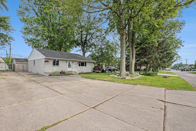 38336 Mallast St, Harrison Township, MI 48045 - photo 3
