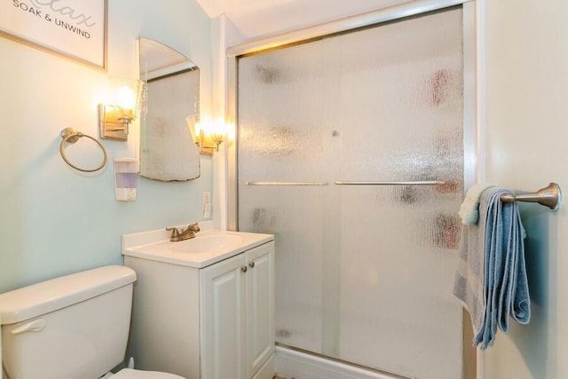 2885 Bluff St, Stevensville, MI 49127 - full bath featuring a shower stall and vanity