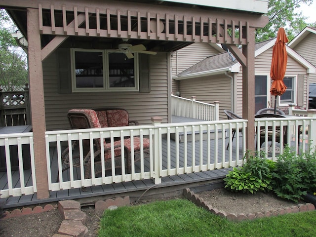 507 Mackinaw St, Durand, MI 48429 - view of front of property with a wooden deck