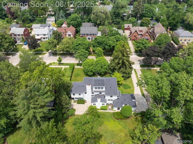 33 Oxford Blvd, Pleasant Ridge, MI 48069 - aerial view of property and surrounding area featuring nearby suburban area