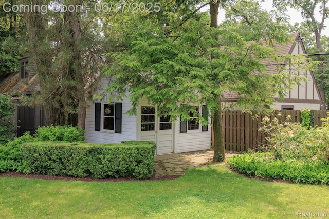 33 Oxford Blvd, Pleasant Ridge, MI 48069 - view of front of house
