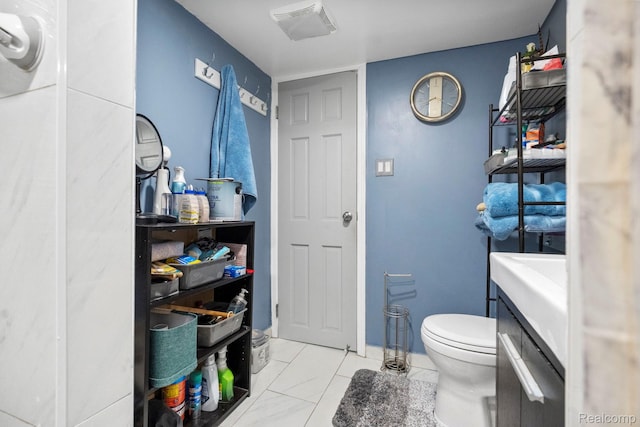 23870 Rockingham St, Southfield, MI 48033 - bathroom with toilet and vanity