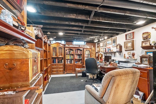 23870 Rockingham St, Southfield, MI 48033 - office area with carpet flooring