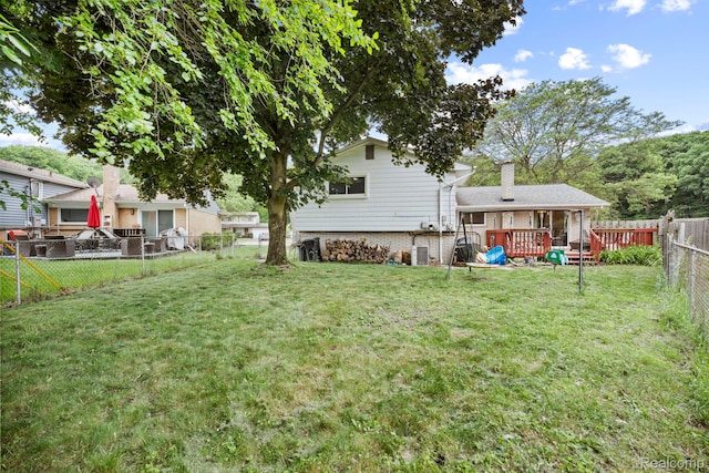 23870 Rockingham St, Southfield, MI 48033 - fenced backyard with a wooden deck