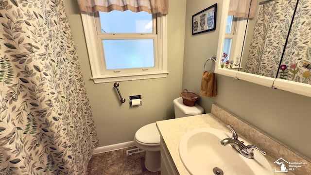 1107 Mccormick St, Monroe, MI 48162 - bathroom featuring vanity and curtained shower