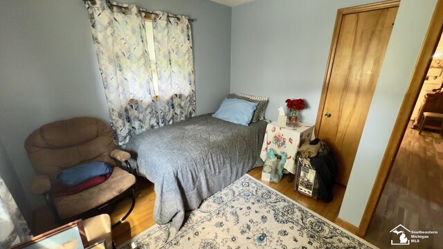 1107 Mccormick St, Monroe, MI 48162 - bedroom featuring wood finished floors