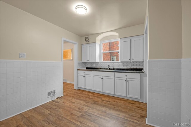 11234 Roxbury St, Detroit, MI 48224 - photo 14