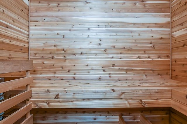 5284 Green Pine Ln, Kalamazoo, MI 49009 - view of relaxing sauna